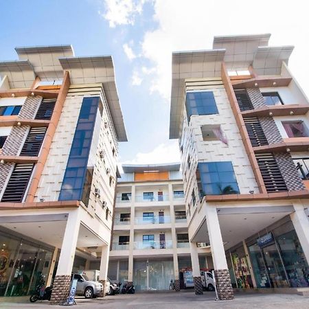 Mca Suites By Hiverooms Cebu Екстер'єр фото